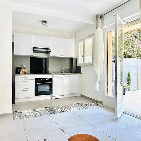 Le Cirodde - Grande Terrasse - Centre -clim Appartement *